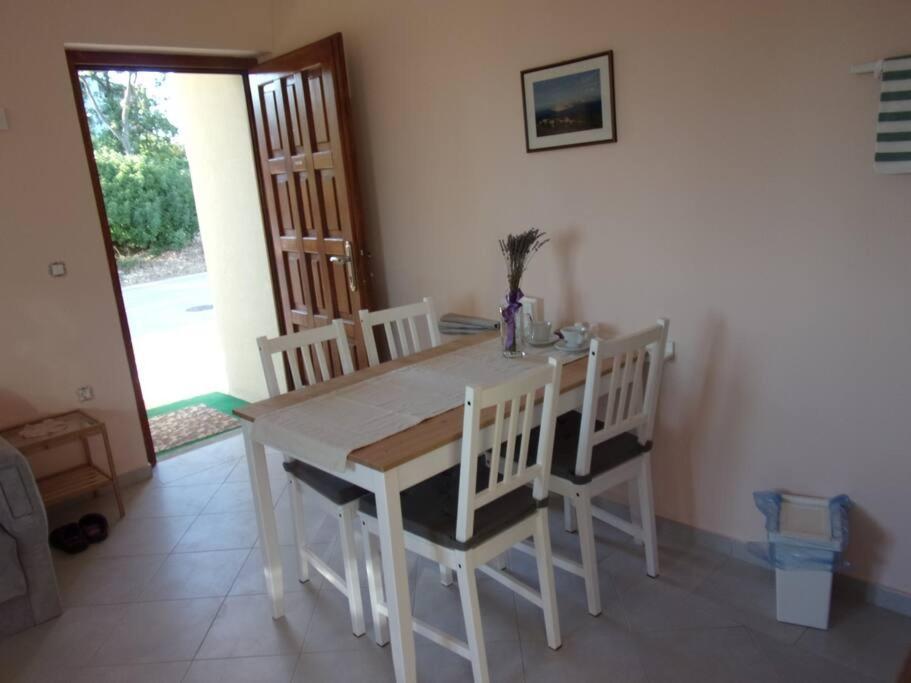 אומאג Apartman Anna Kuhar מראה חיצוני תמונה